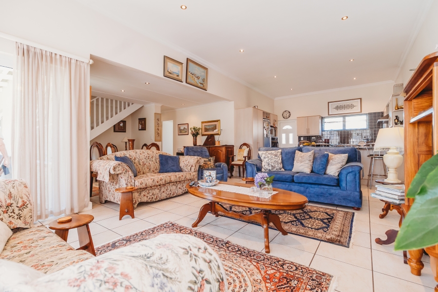3 Bedroom Property for Sale in Kerriwood Hill Western Cape